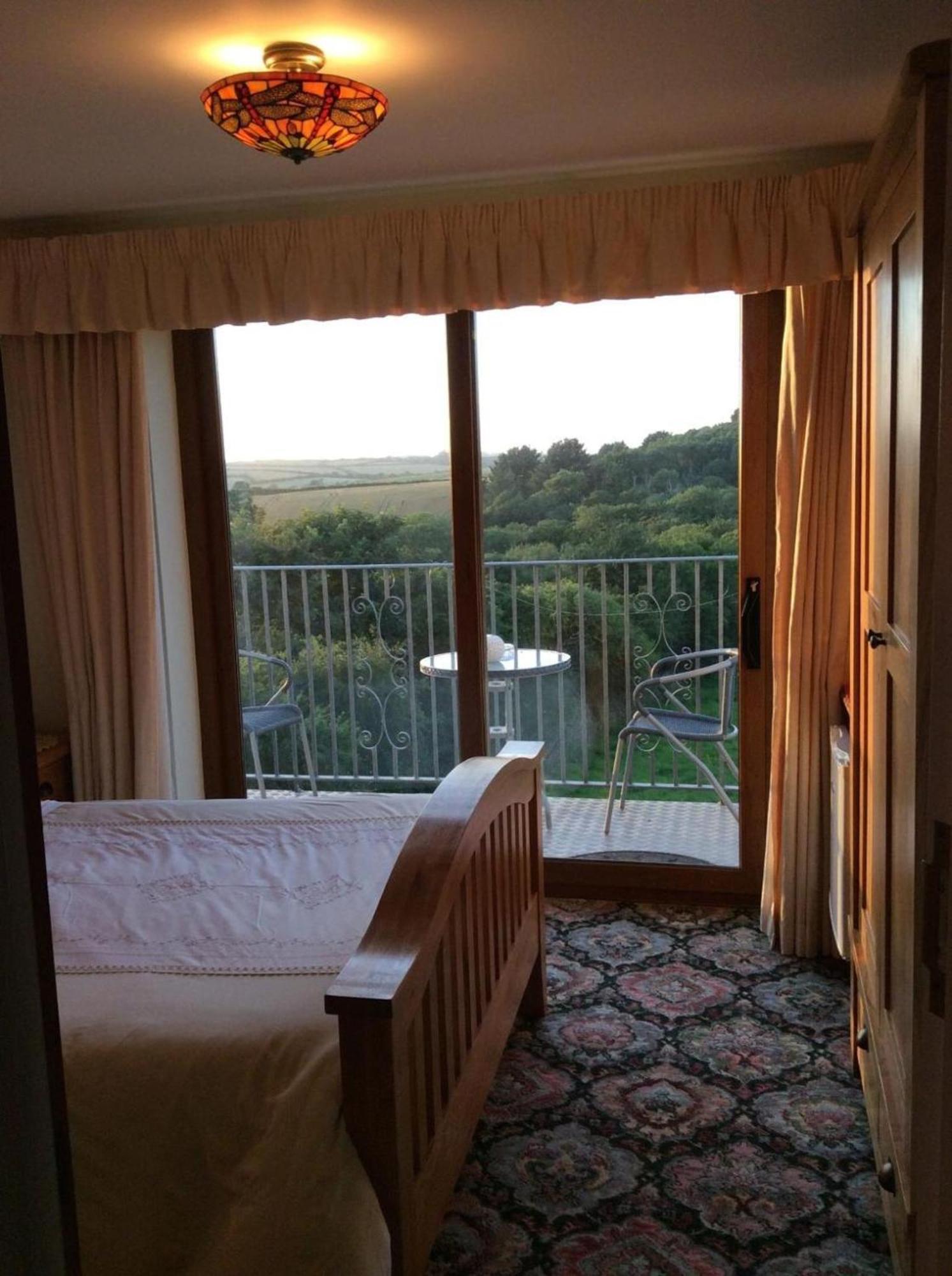 Room In Guest Room - Orchard Manor, Fore Street, Nr Truro Zewnętrze zdjęcie